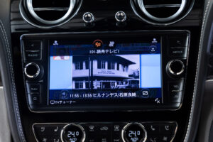 ベンテイガ V8 4WD Japan Limited Edition