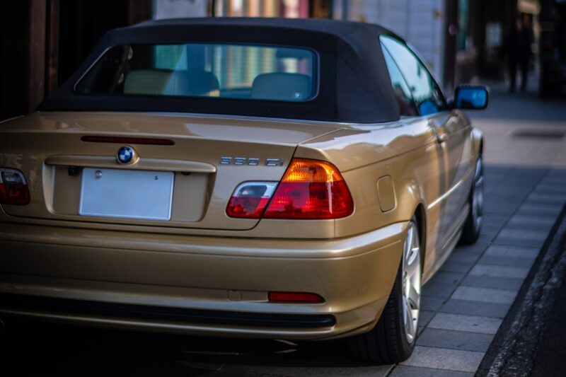 BMW 330Ci カブリオレ（FR/5AT）　”駆けぬける歓び”を覚えてますか