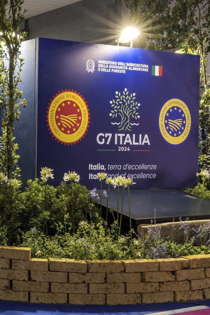 マセラティ・グレカーレ　イタリアが議長国の第50回G7サミットで各国要人を運ぶ