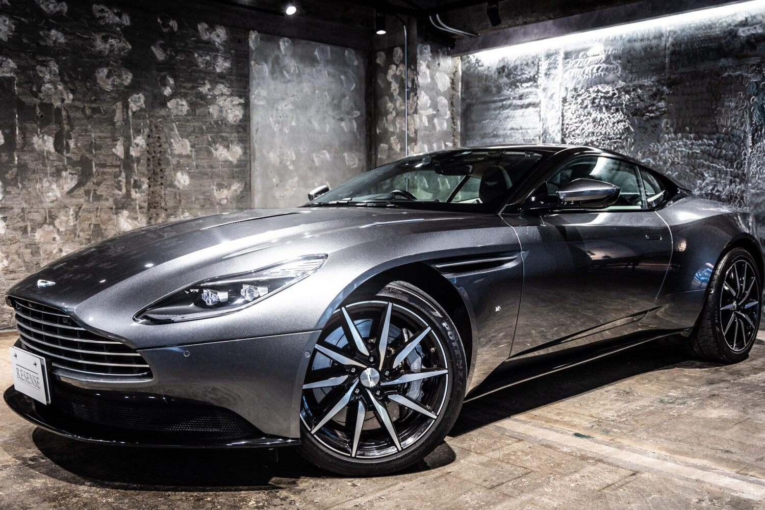 DB11 ローンチエディション