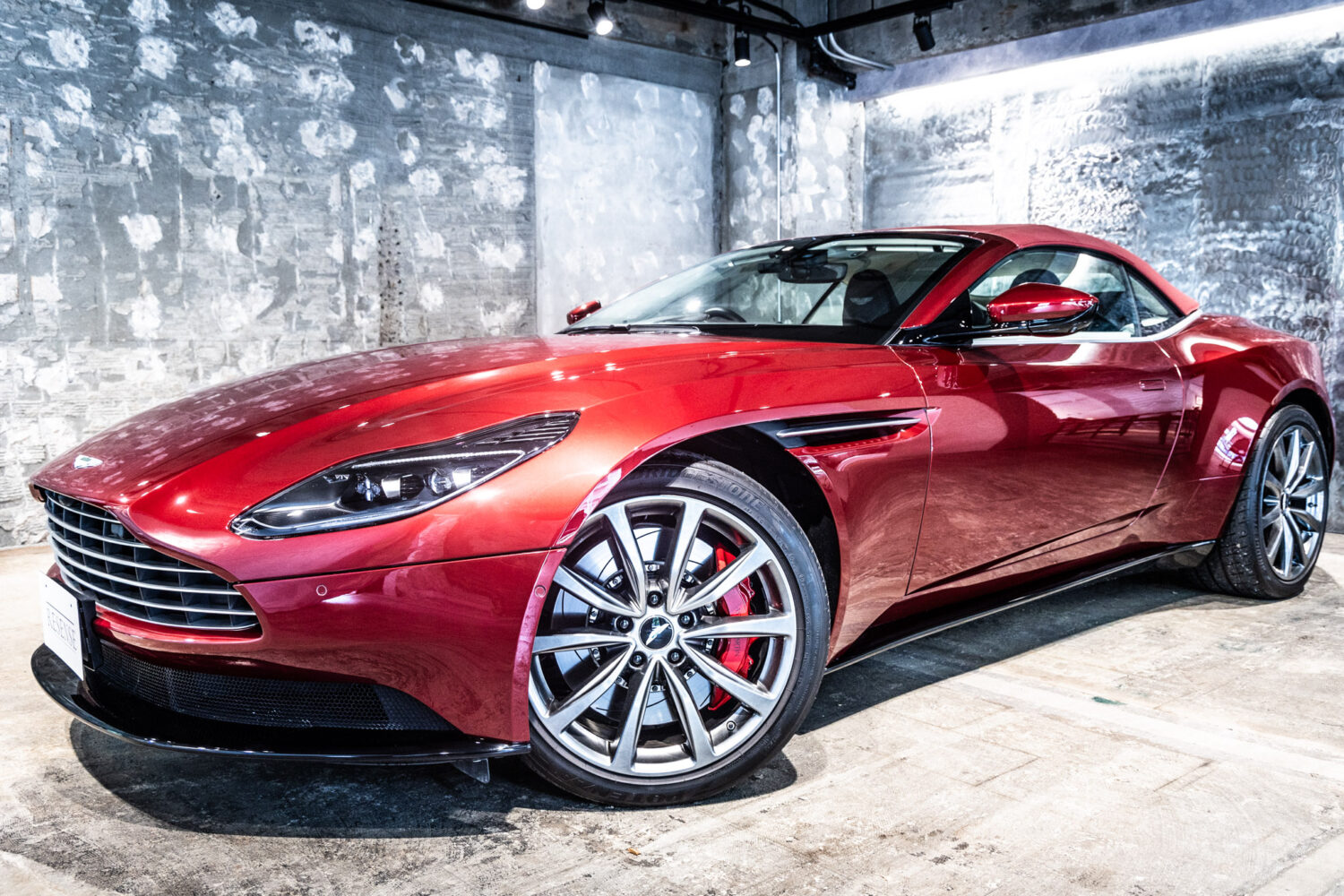 DB11ヴォランテ V8