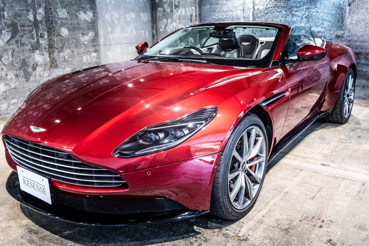 DB11ヴォランテ V8