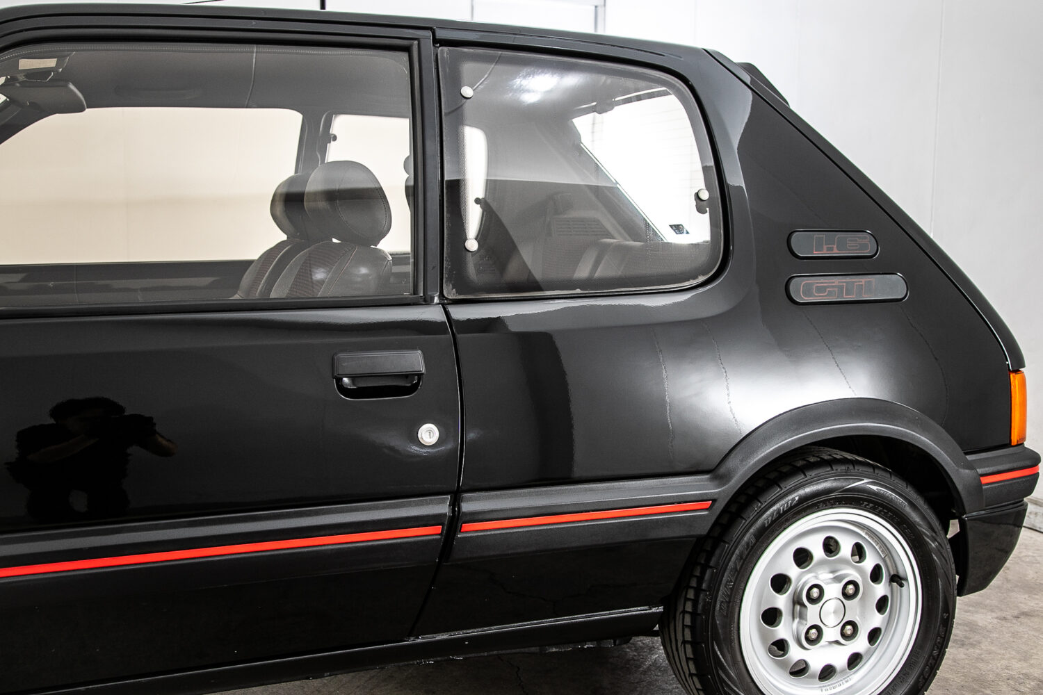 205 GTI