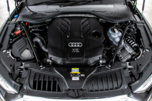 A8 55TFSI クワトロ 4WD