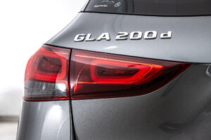 GLA200d 4マチック 4WD