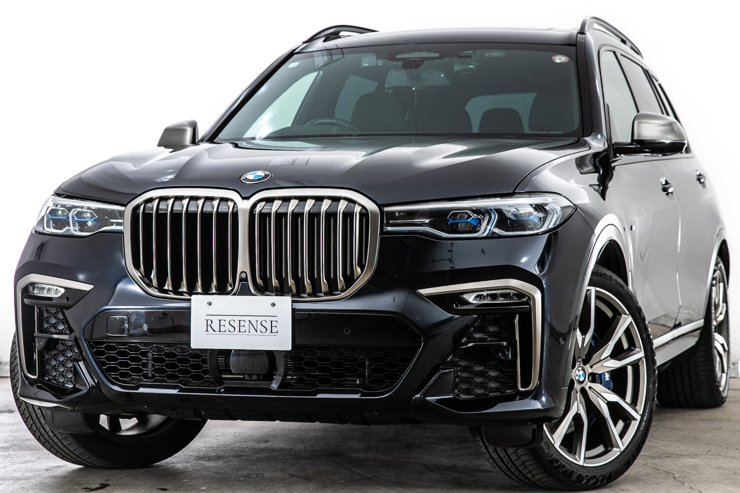 X7 M50i 4WD