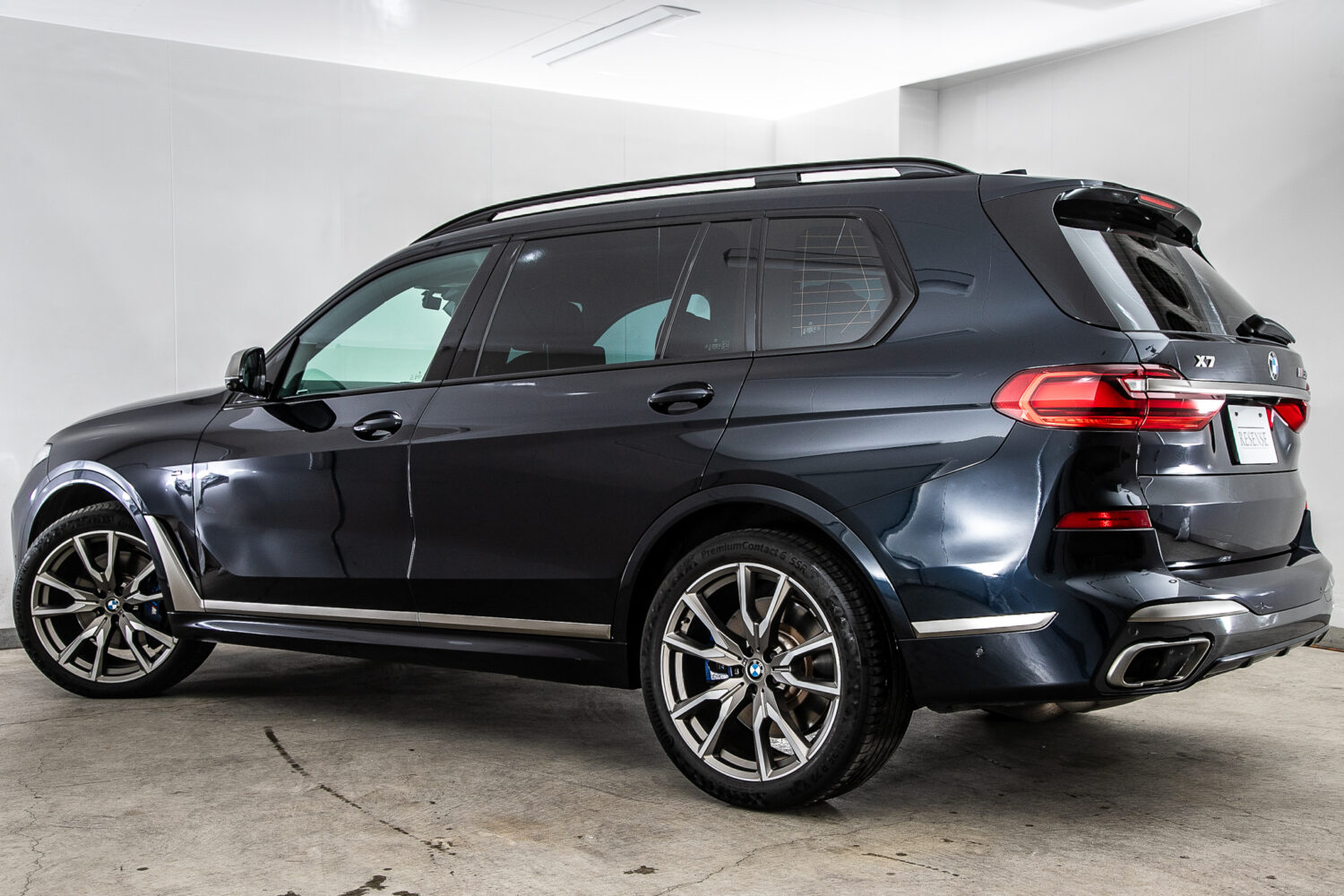 X7 M50i 4WD