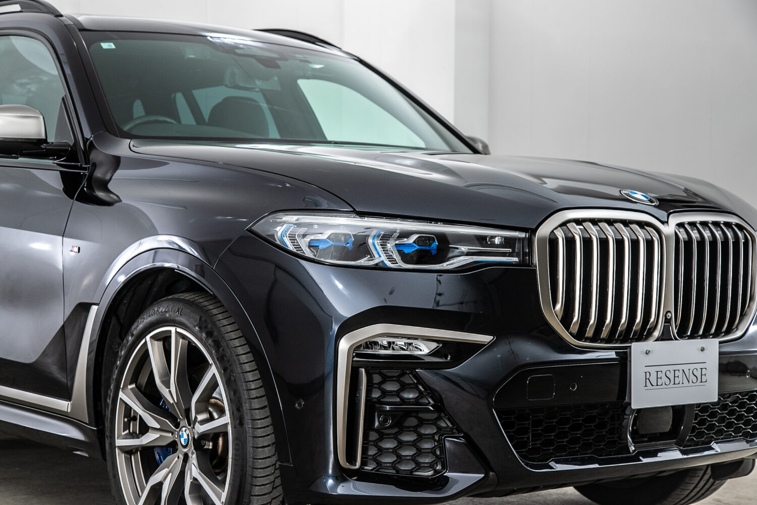 X7 M50i 4WD