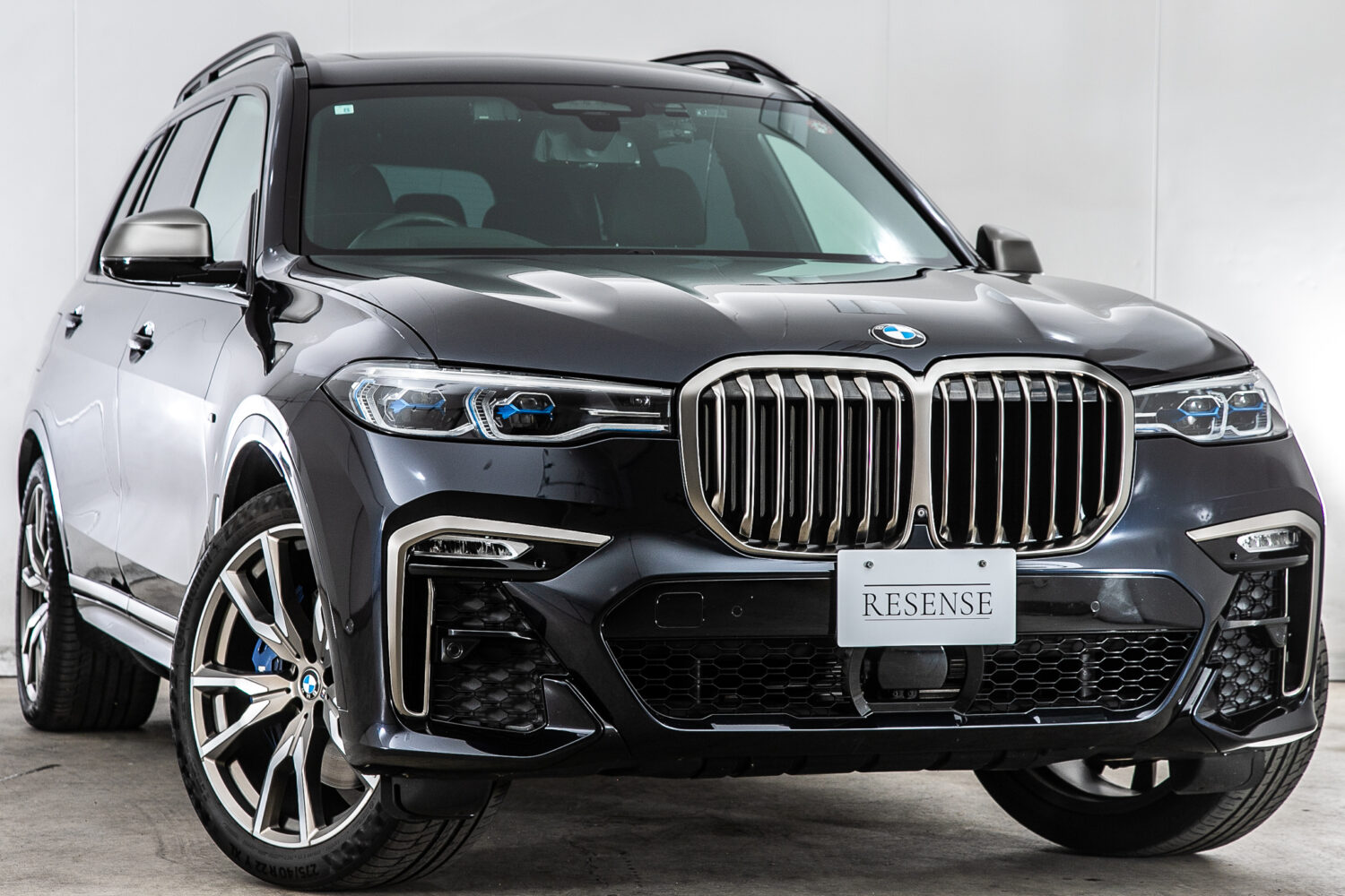 X7 M50i 4WD