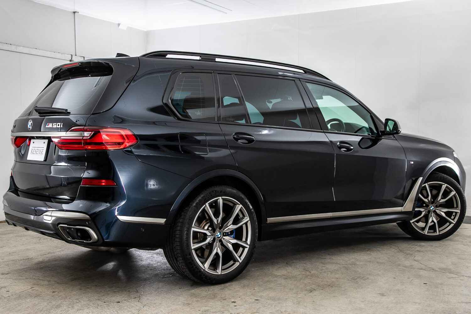 X7 M50i 4WD