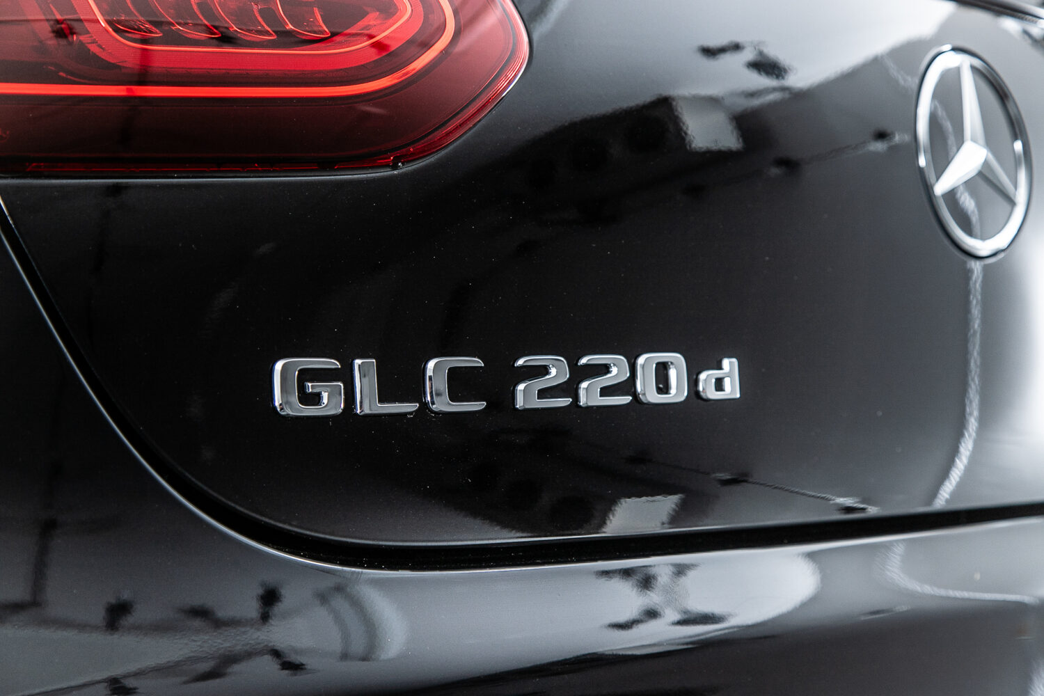 GLC 220d クーペ 4マチック AMGライン