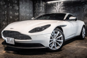 DB11 V8