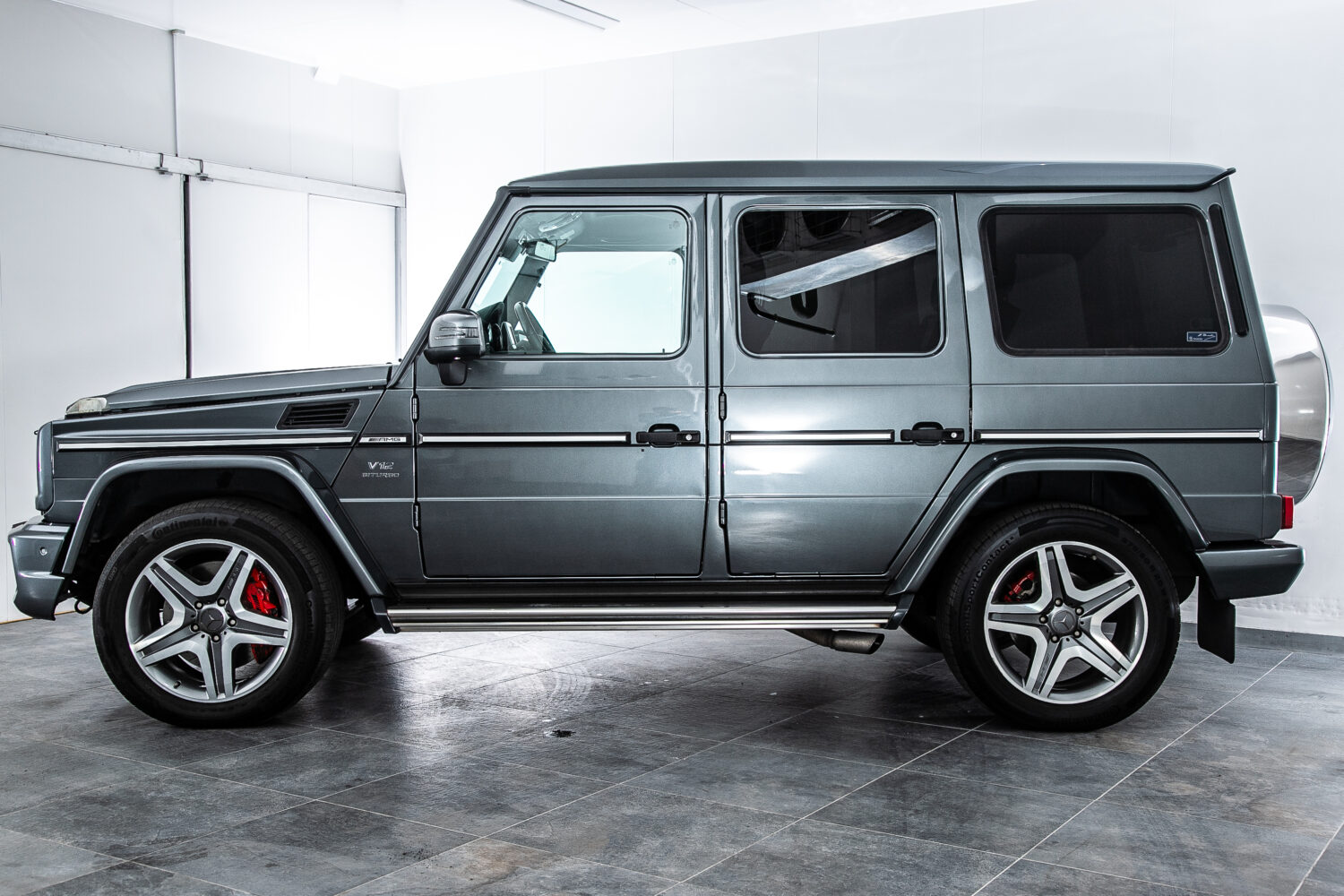 G65 V12