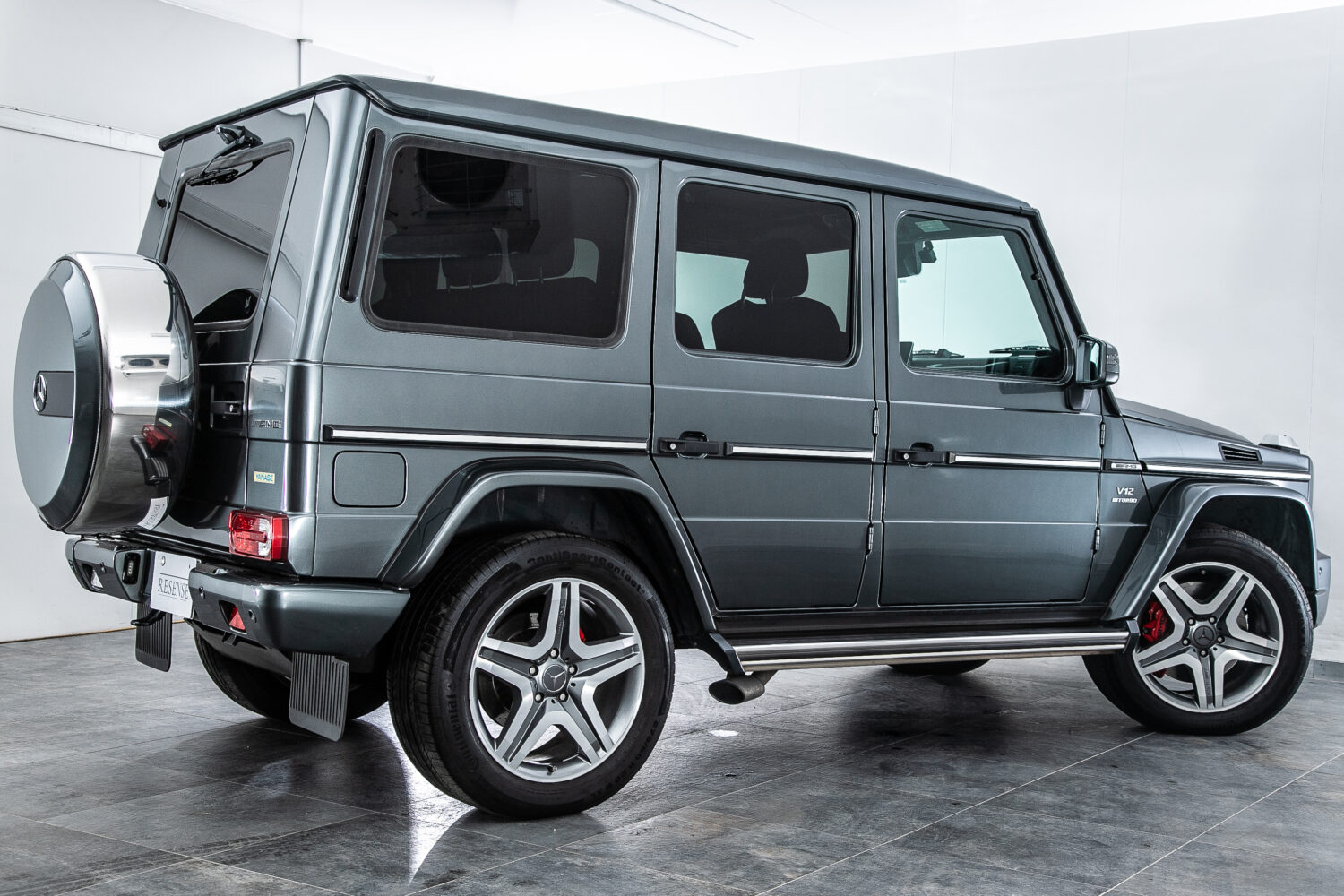 G65 V12