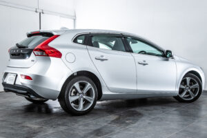 V40 T4 SE