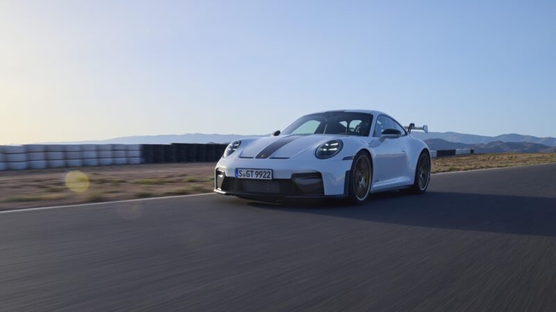 ポルシェ新型911 GT3　通常のGT3に加えツーリングパッケージも同時に登場